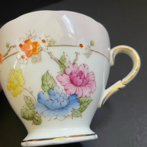 Foley bone china vintage footed teacup - Picture 6 of 9